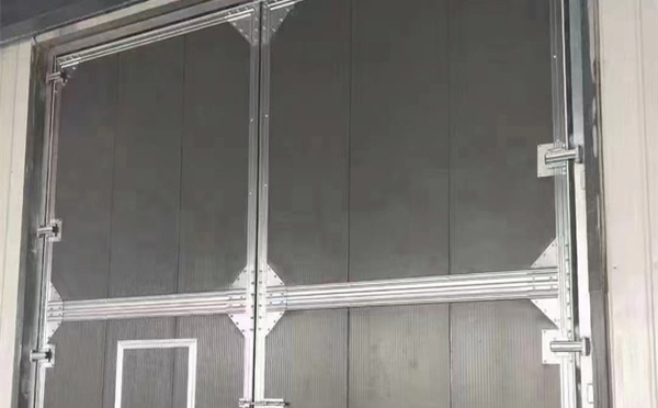 镇安兰州厂房镇安工业门选购与使用指南：打造高效安全的生产环境