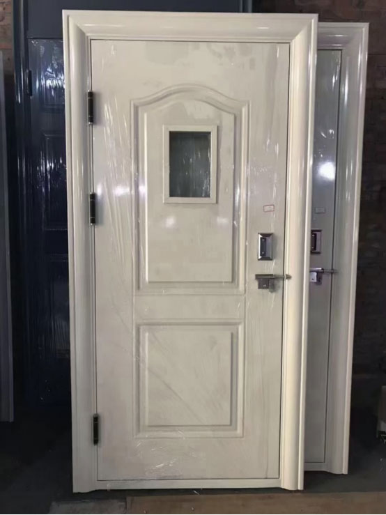 镇安学校教室门